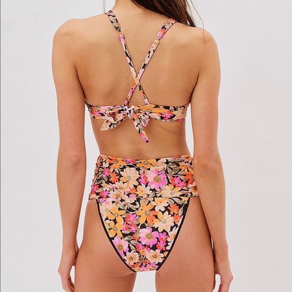 2 PIECE FOR LOVE & LEMONS Vienna Floral Underwire Swim Top High Waist Bottom set - Picture 2 of 6
